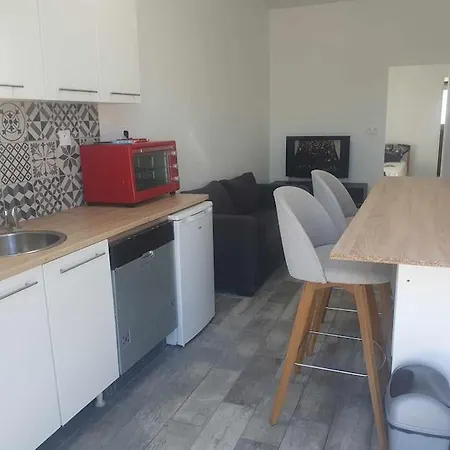 Lägenhet Le Cabanon Du Caramus *